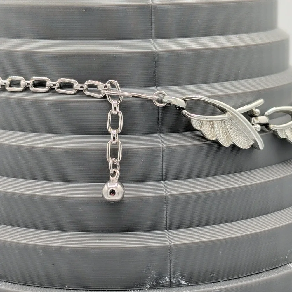 Vintage Silver Toned Textured Leaf Link Choker Necklace Spring Jewelry‎